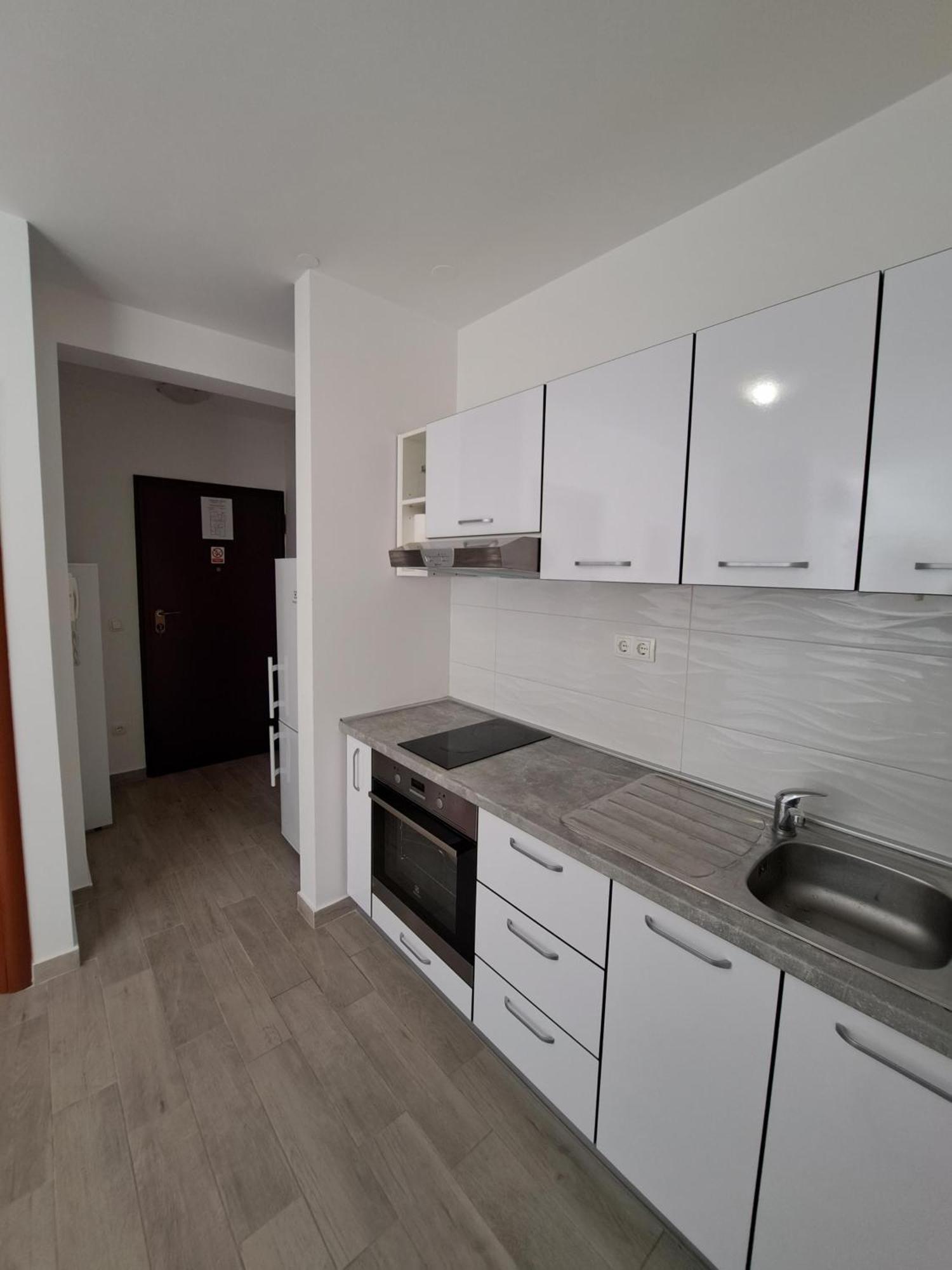 Apartment Charlie 코마르나 외부 사진